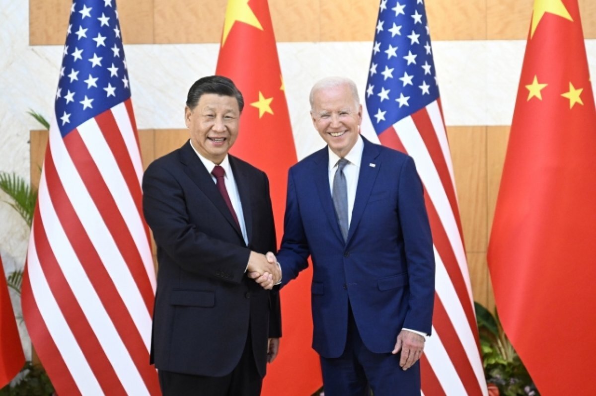    Байден посоветовал Си Цзиньпину быть осторожным после его встречи с Путиным
