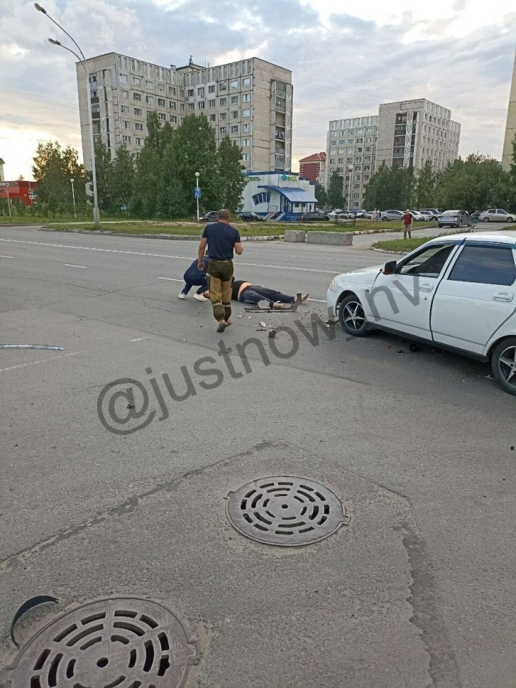    В Югре автоавария с участием мотоциклиста завершилась трагедией