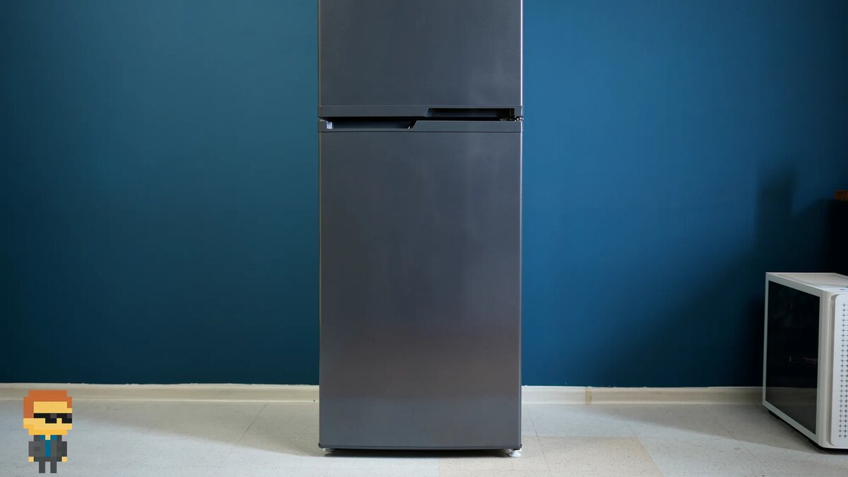 Холодильник SunWind SCC405