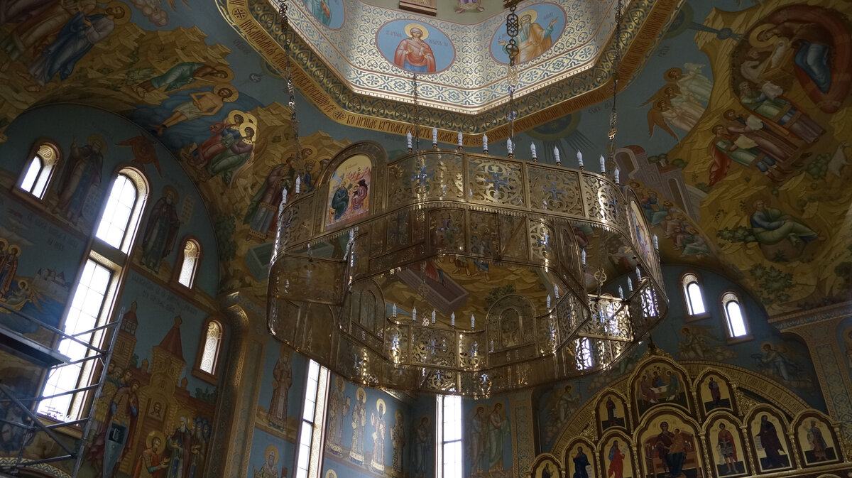 Внутри собора. 