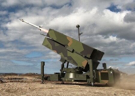    Норвегия передаст Украине установки ЗРК NASAMS и нанодроны Black Hornet