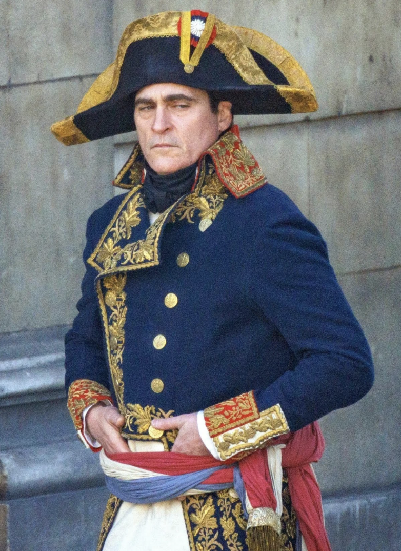 Хоакин Феникс в роли Наполеона, кадр из фильма «Наполеон». Источник: Кинопоиск