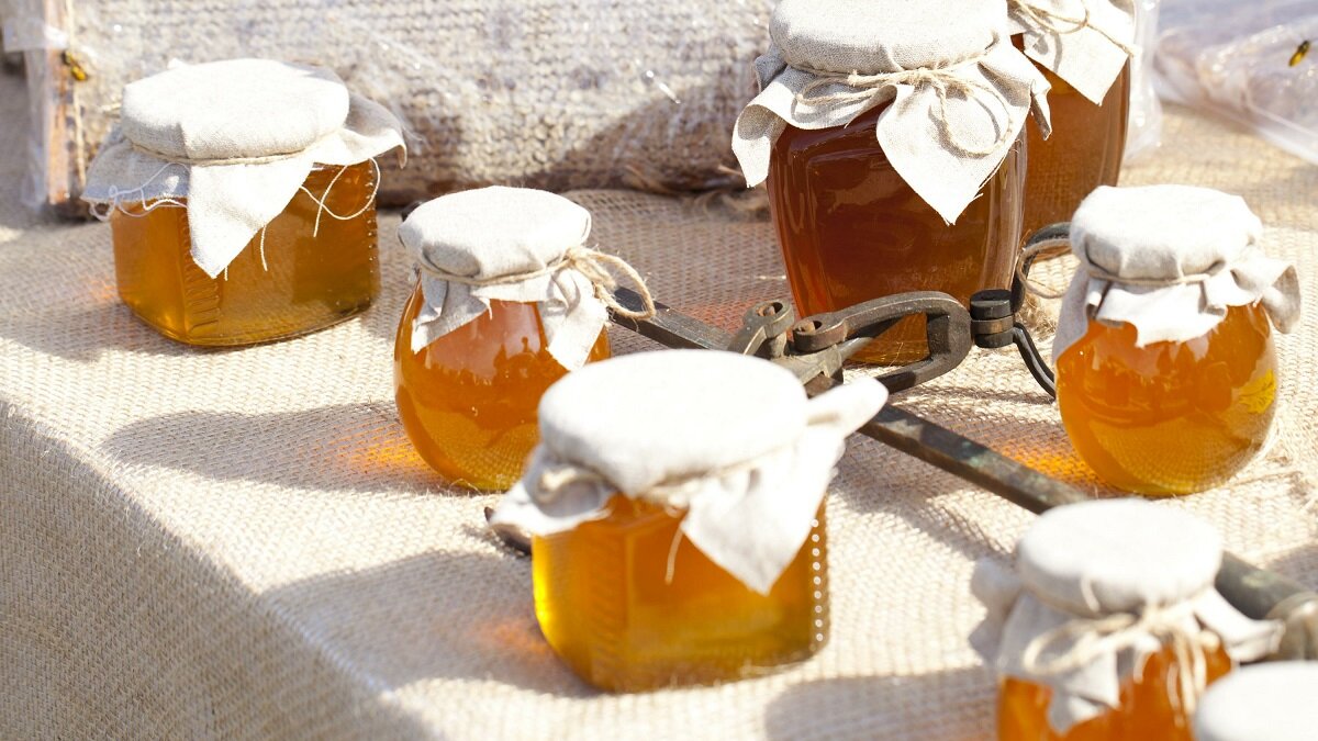    Баночки с медом