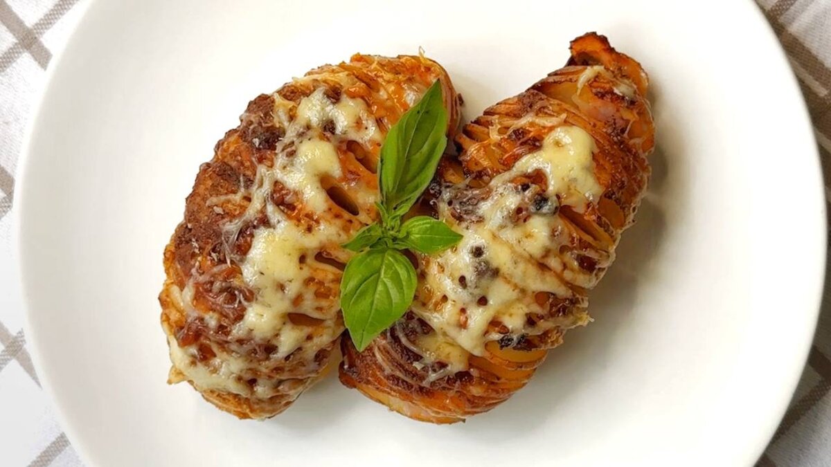 Домашняя картошка в духовке с беконом