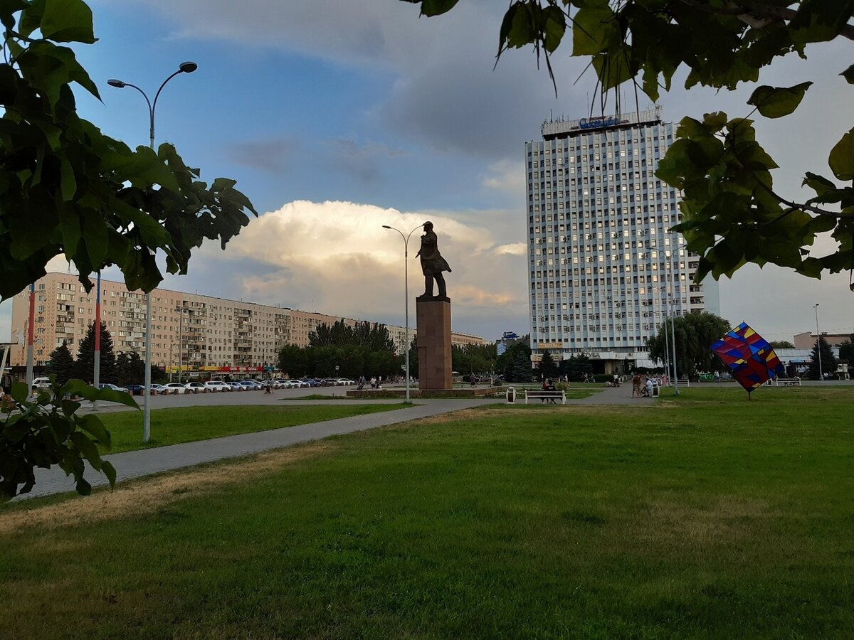 Я живу в Волжском: общий обзор города для желающих перехать ближе к Югу