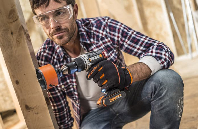 Надежная дрель-шуруповерт – один из главных помощников для любых бытовых задач