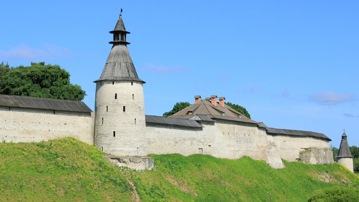 Башни псковского кремля названия и фото Многовековая история Псковского кремля TravelTime Дзен