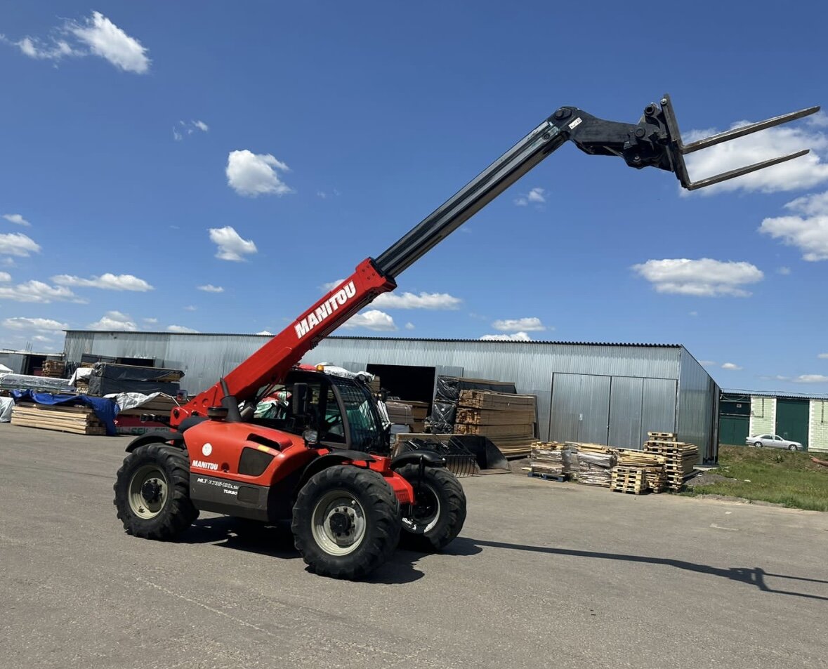 Телескопический погрузчик Manitou