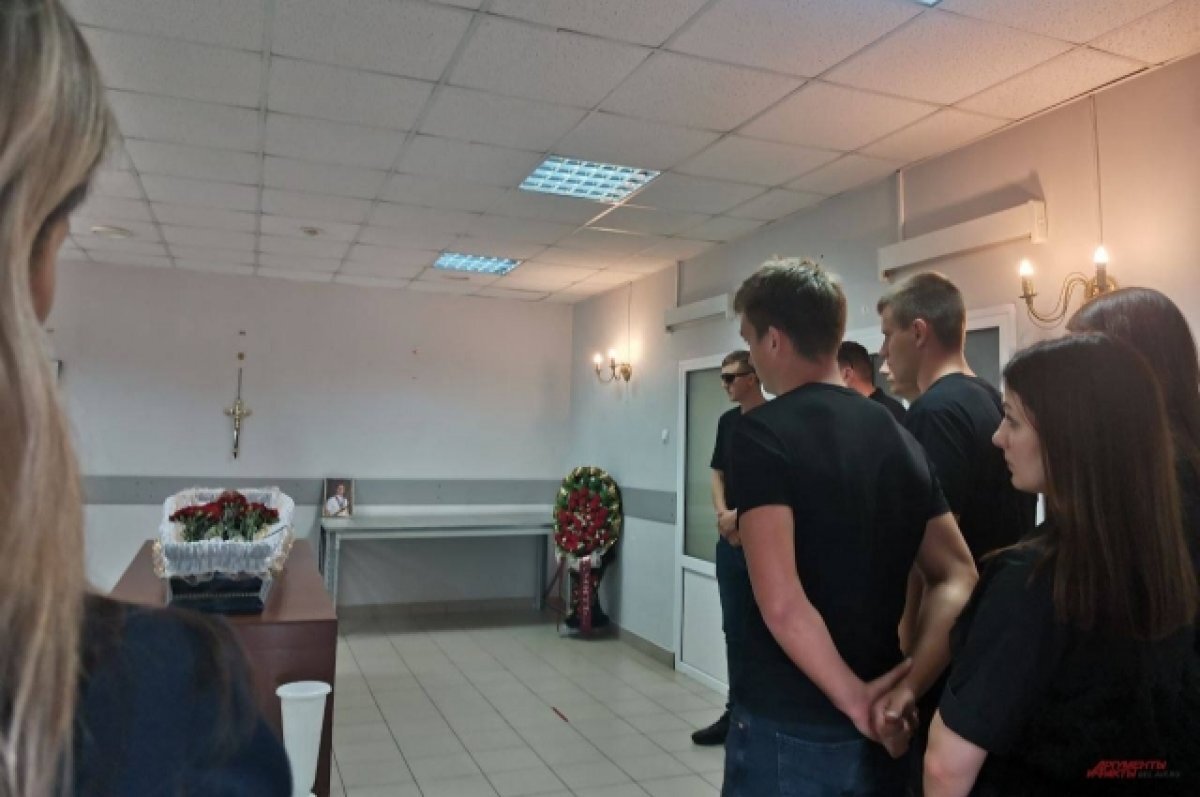    В Белгороде простились с 27-летним гандболистом Задорожним, умершим от рака