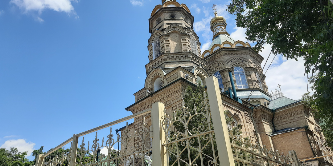 Прогулялась по Пятигорскому некрополю и посетила место первого захоронения Лермонтова