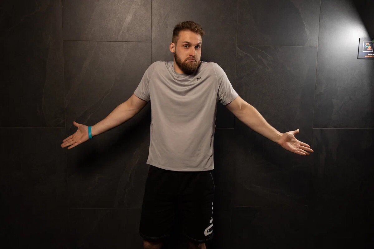 Паша, наш постоянный клиент, рассказал нам о том, как начал свой фитнес-путь с DDX Fitness