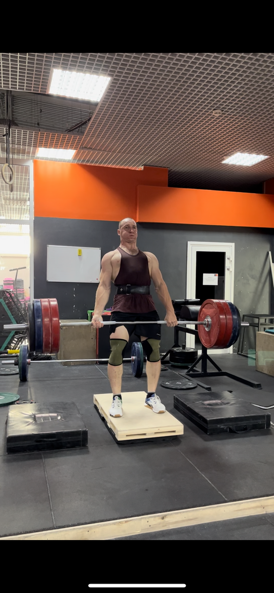 Становая тяга 200 кг. 