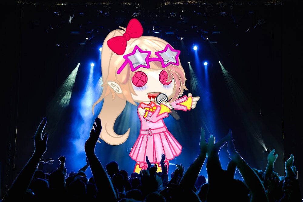 Мей. 17 лет. Айдол-солистка группы 7 Two(мне это название дал генератор имён🙄). Не хотела им становиться, но неё надавили родители.