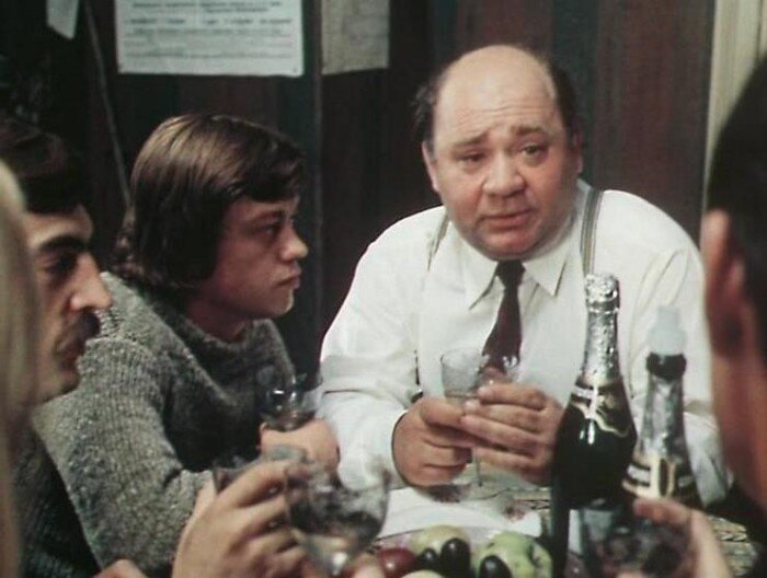 Евгений Леонов и Николай Караченцов за новогодним столом