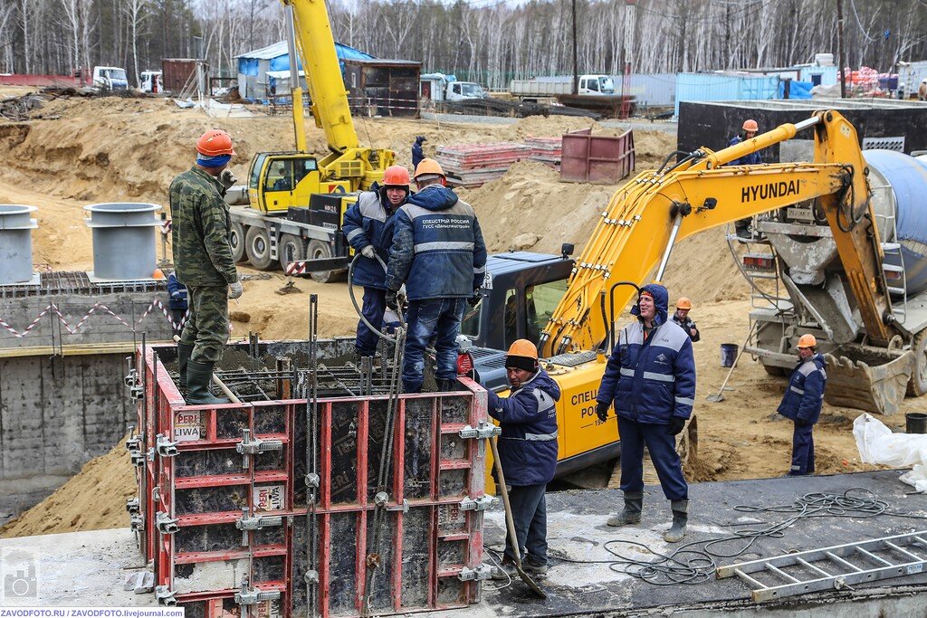 Последние новости строительства. Космодром Восточный строительство. Строительство инфраструктуры. Космодром Восточный стройка страны. Космодром Восточный фото строительства.