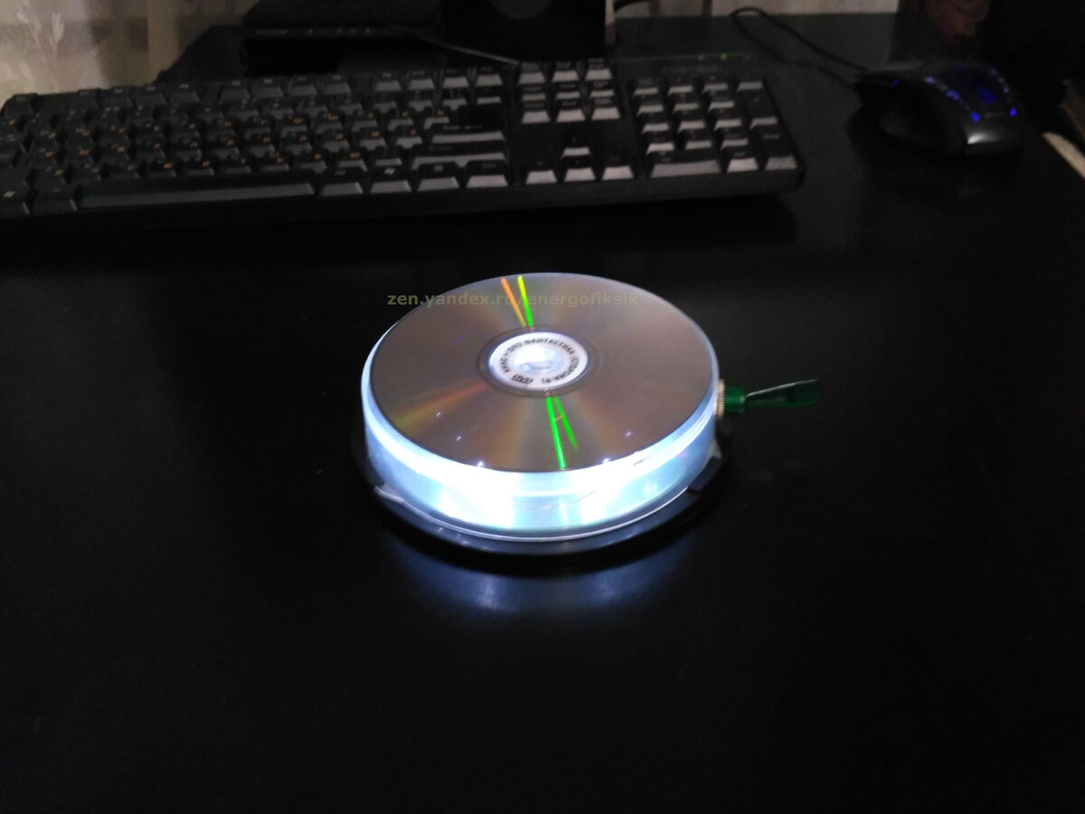 Как сделать светильник из CD дисков управляемый смартфоном