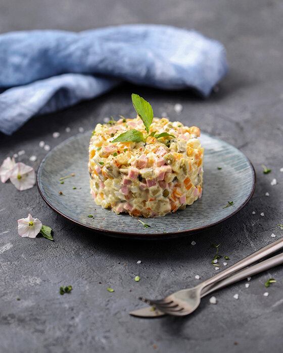 5 интересных фактов о салате «Оливье», история и классический рецепт ...