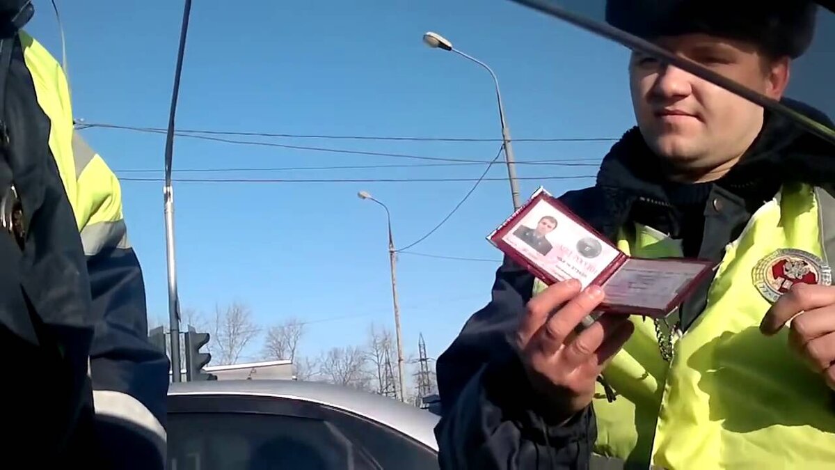 Разводят гаишников