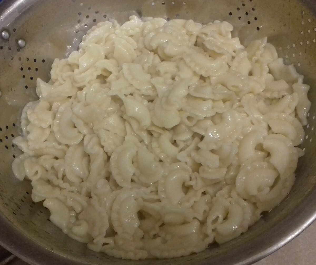 Слипшиеся спагетти. Как сделать чтоб макароны не слипались. Как сделать чтоб макароны не слипались. Как сделать чтоб макароны не слипались. Как приготовить макароны чтобы не слипались.