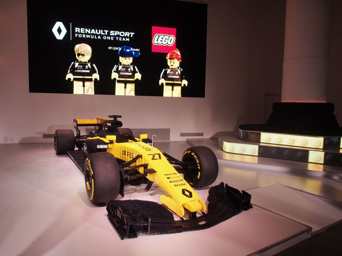 Lego renault hot sale rs17