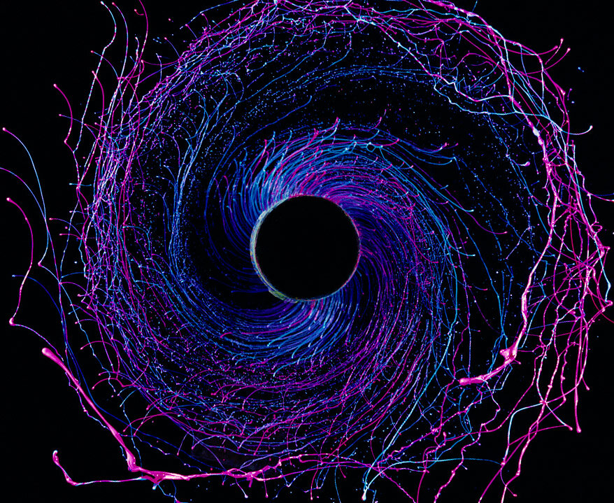 Kendall black hole. Черная дыра. Черная дыра физика. Физика черных дыр. Черные дыры в физике.