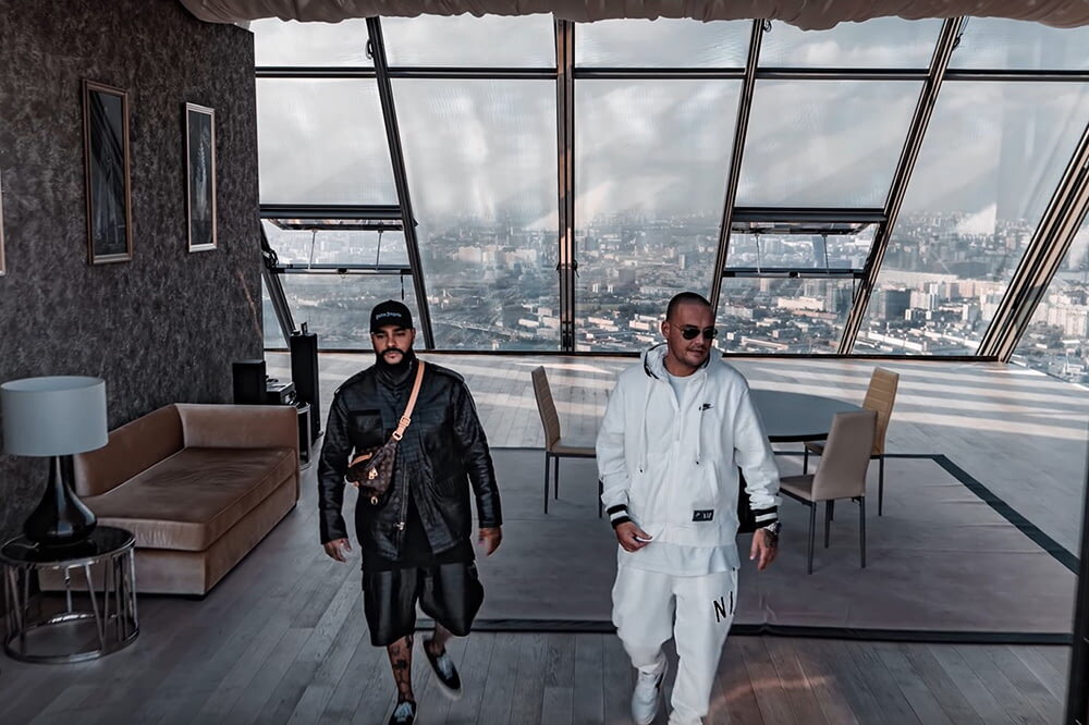 Кадр из клипа «Москва»