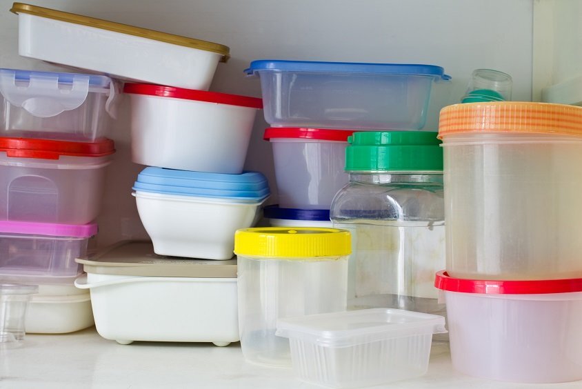 10 простых решений для хранения пищевых контейнеров - Идеальный Гардероб