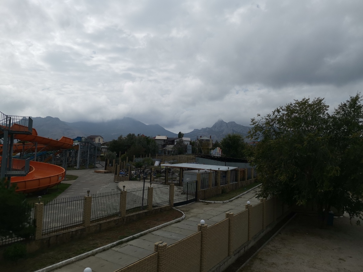 Вид из окна номера. 