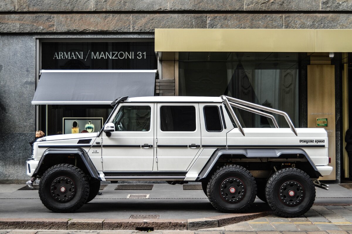 Мерседес Benz g63 AMG 6x6