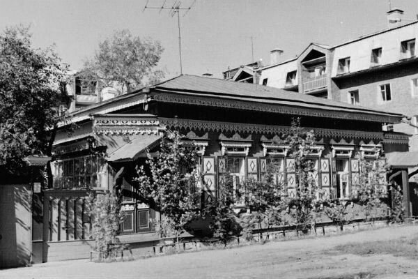 Резной дом на  улице Уткина. Фото из открытых источников