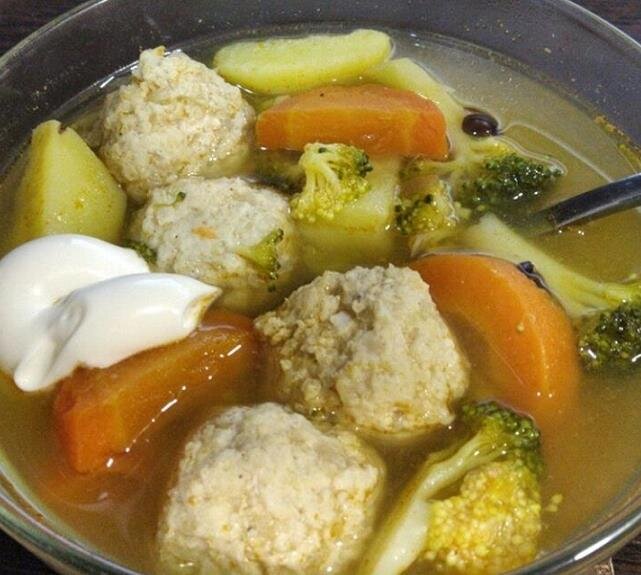 Можно положить сметану или аджику для вкуса, фото из личного архива