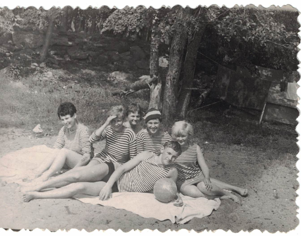 Фото из фотоархива бабушки и дедушки