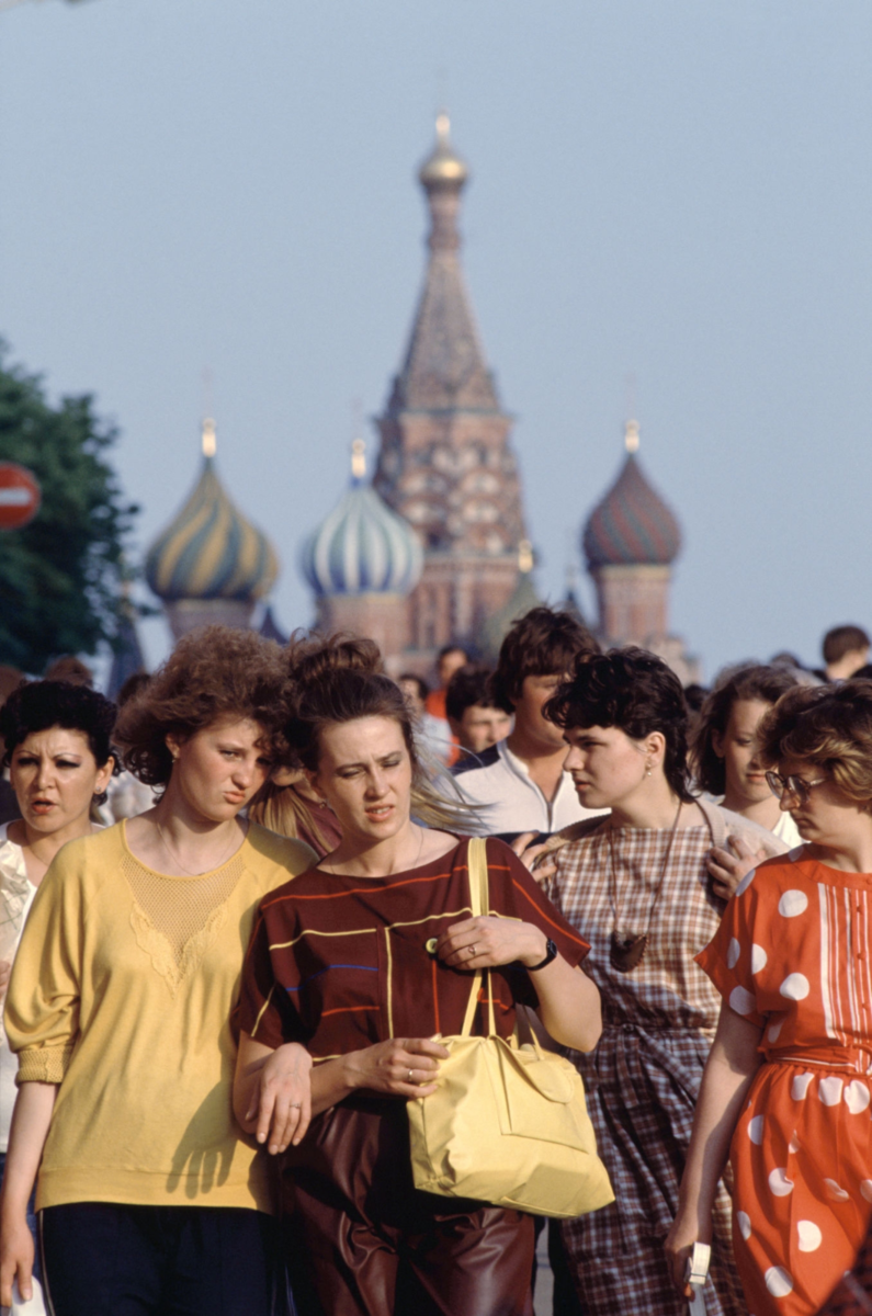 1988 год. Фото Чипа Хайреса. Москва. Оригинал тут - https://humus.livejournal.com/