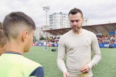    4e6e360f-7d5b-4f26-b31d-c1cb30978546.jpeg ©