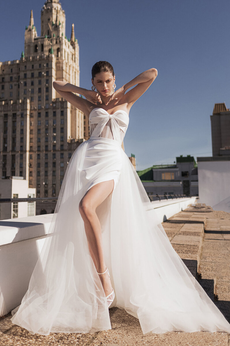 Все фото платьев из наших коллекций
