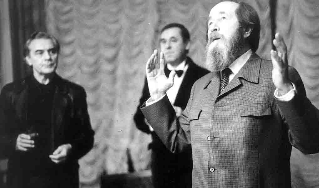 Пир победителей солженицын. Пир победителей. Пир победителей. Солженицына пьесы. Пир победителей.