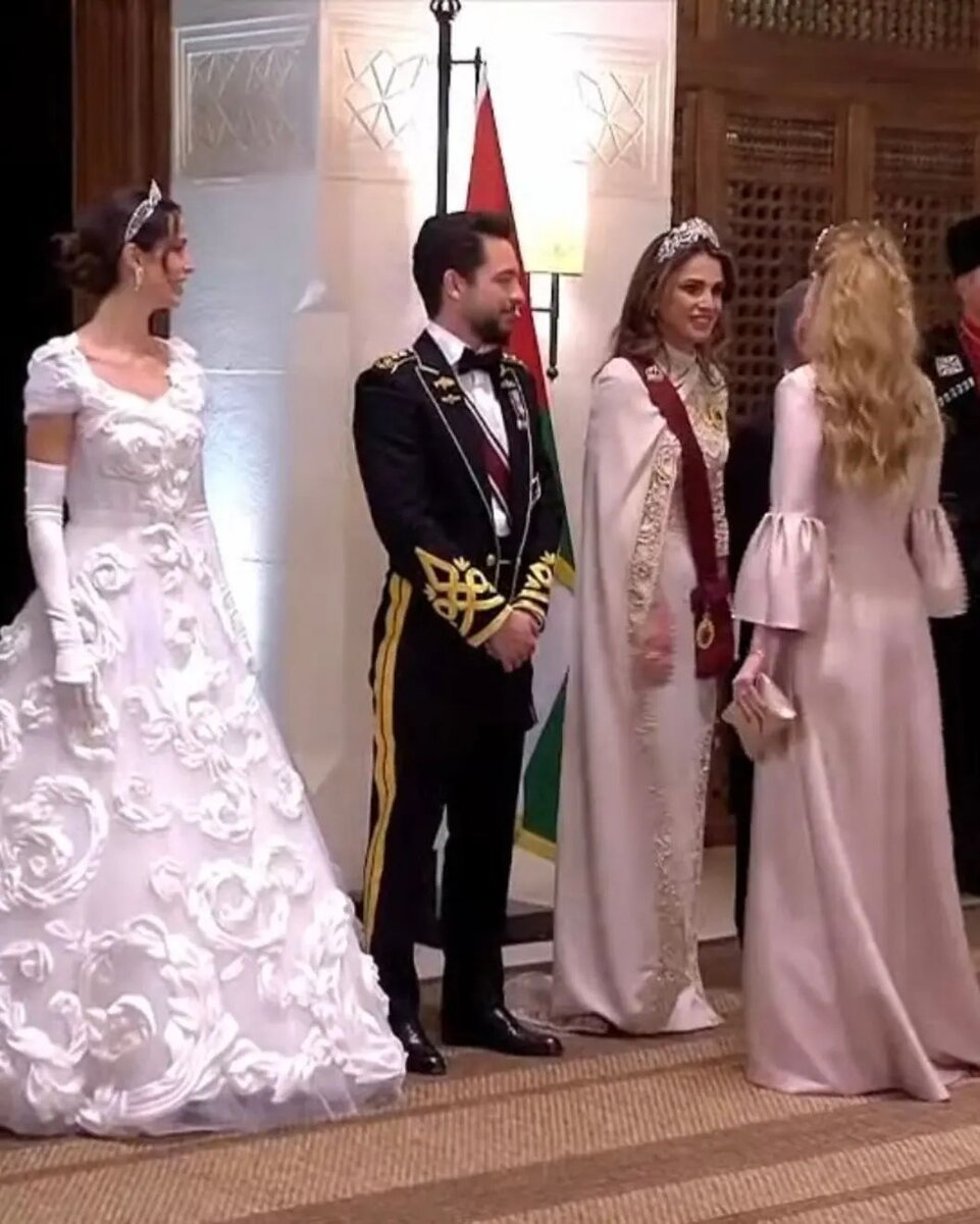 Британцы на свадьбе принца Хусейна и Раджвы Аль Саиф