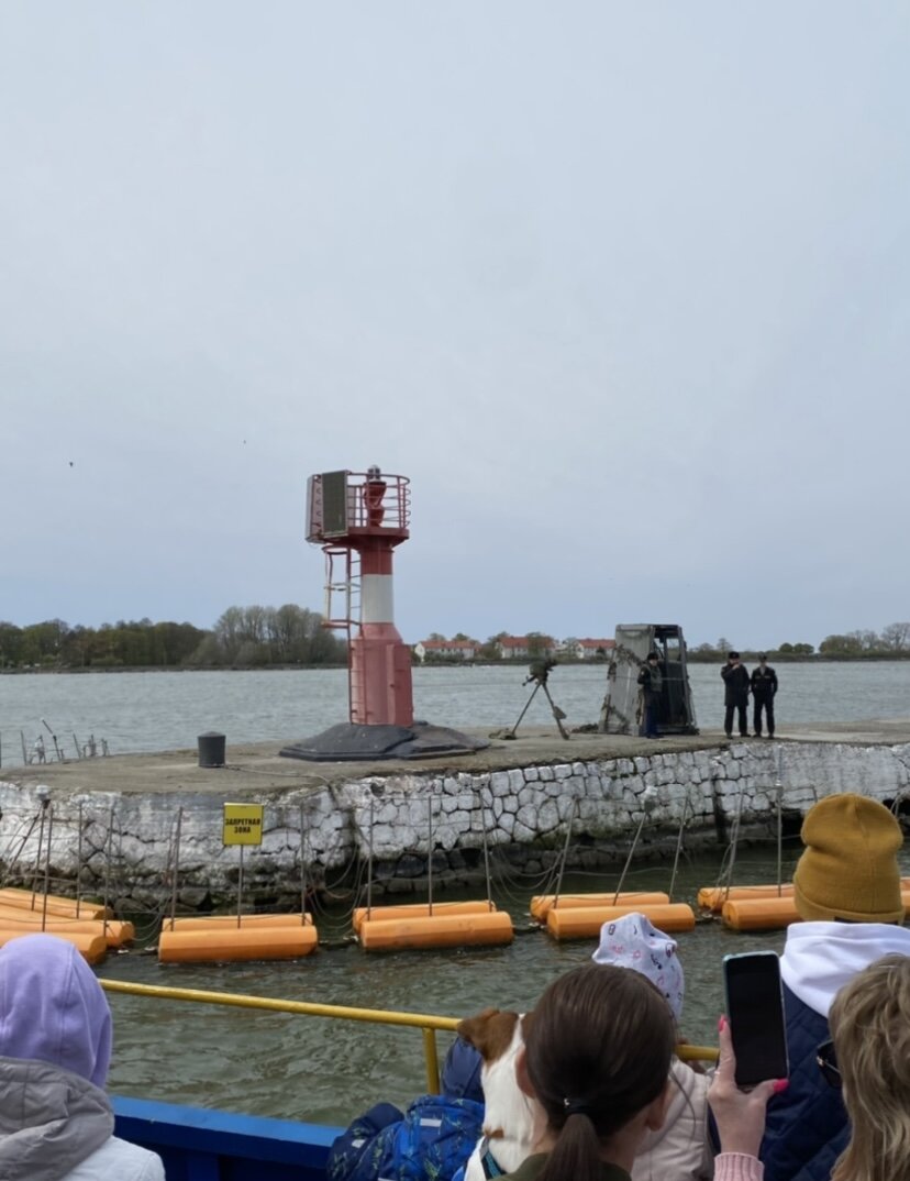 Пограничники. Вид с парома.