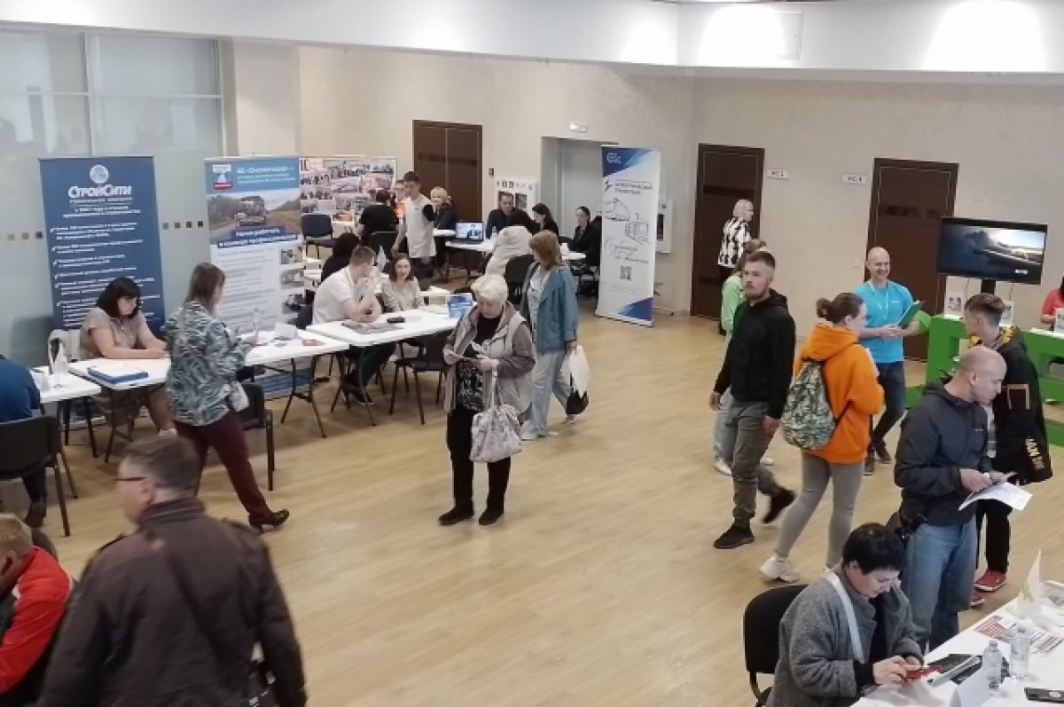    Работа есть, кадров нет.