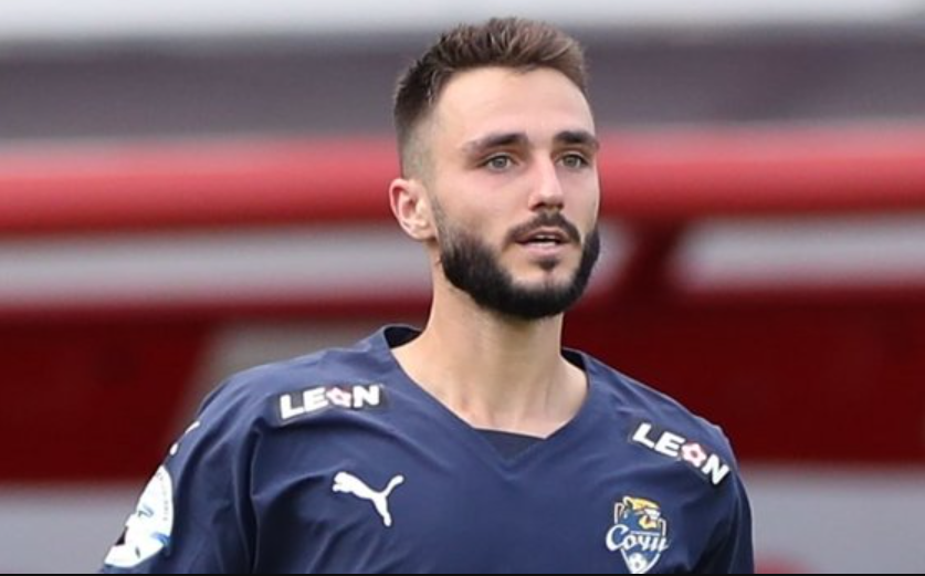 Усиление обороны, нападающий в ЦСКА или «Спартак» и трансфер «Локо»: последние трансферные новости РПЛ. Главное, что случилось на российском трансферном рынке.-2