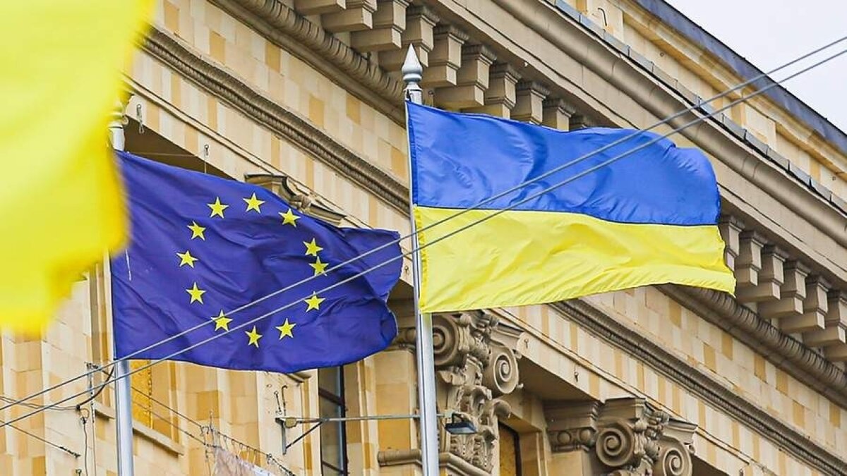    FT: ЕС в рамках «будущих гарантий безопасности» допускает отправку на Украину военных