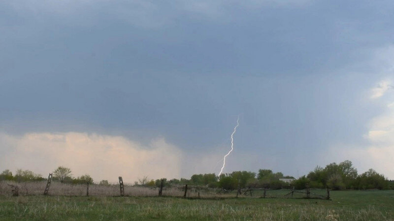     Майская гроза. "В курсе 22"/Евгения Храпко