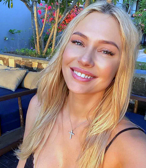 Наталья Рудова