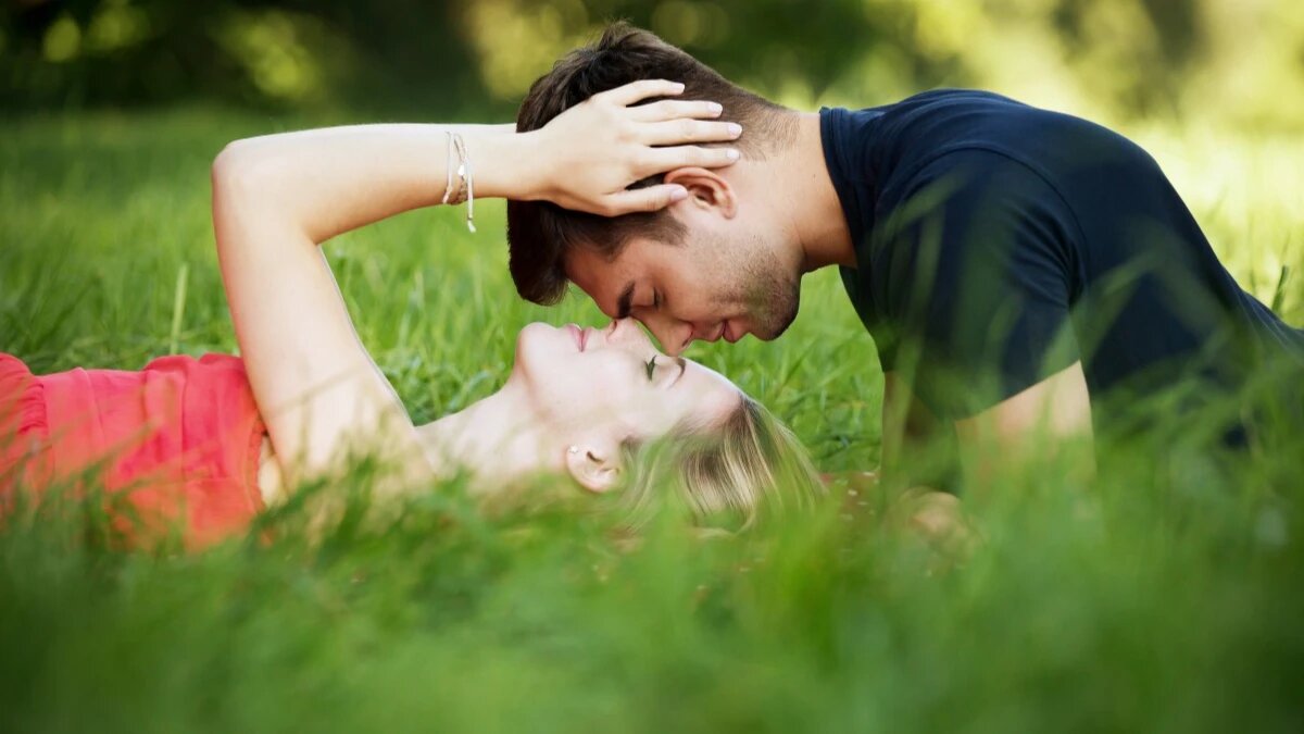 Всемирный день поцелуя (World Kiss Day, Kissing Day) . Фото: pxhere.com