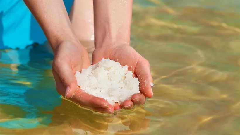 Почему в море вода соленая, а в реке — пресная?