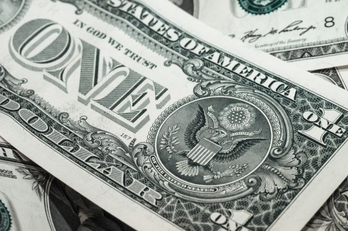    Госдолг США вырос на триллион долларов после повышения его потолка