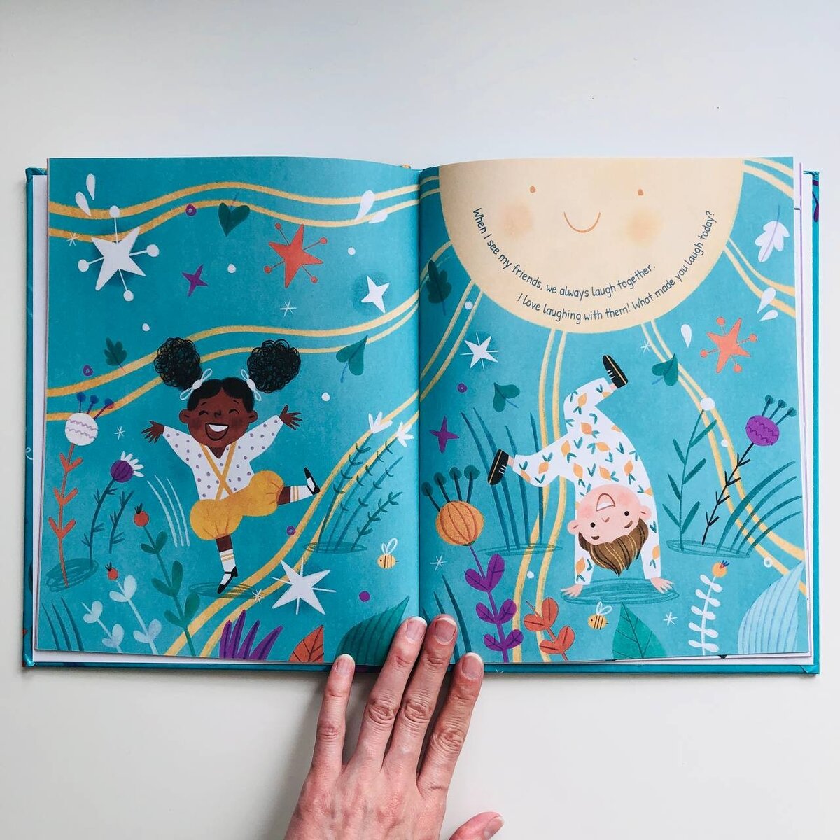 My first healthy habits book (Мои первые полезные привычки),  автор Maria Gigante.  дизайнер Евгения Каменева. Книга доступна для покупки на Amazon