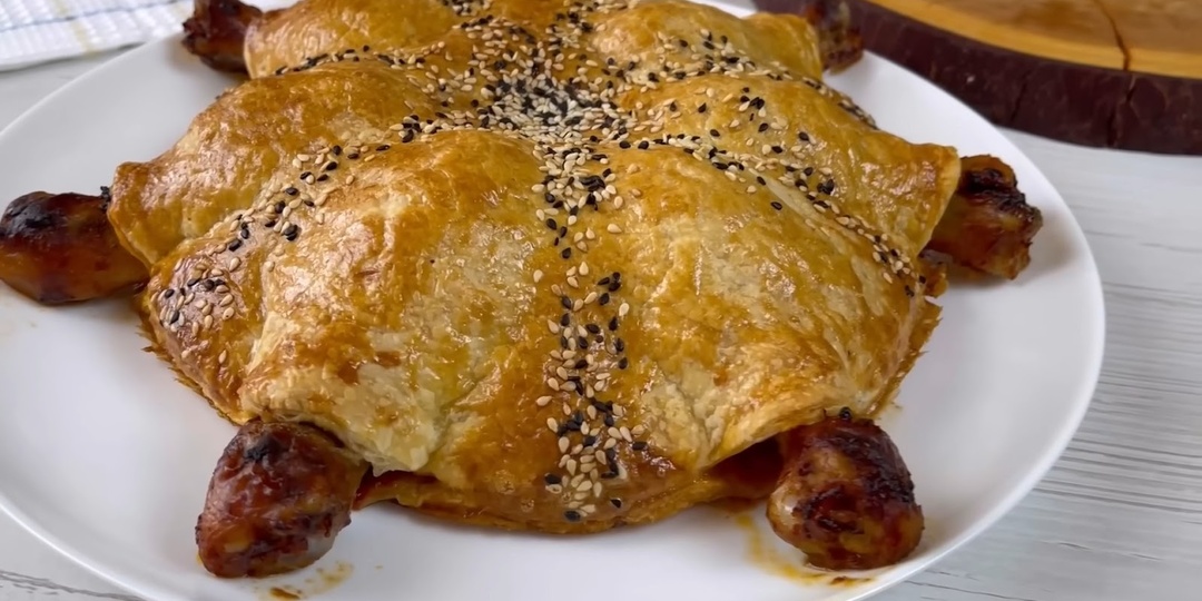 Мы его съели за пару минут,будто и не было: пирог "2 в одном", и пирог и вкусный ужин
