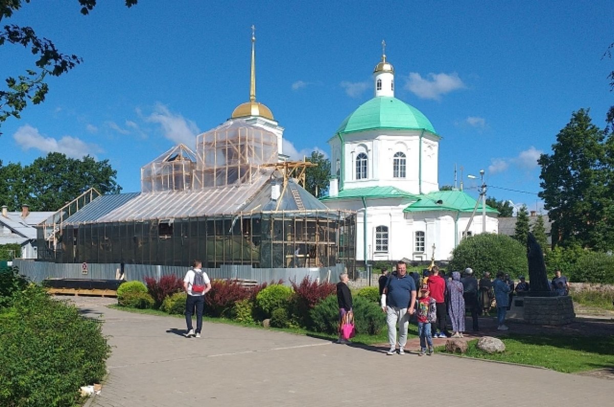 Кости из разрушенного в Печорах некрополя изучат антропологи | АиФ-Псков |  Дзен