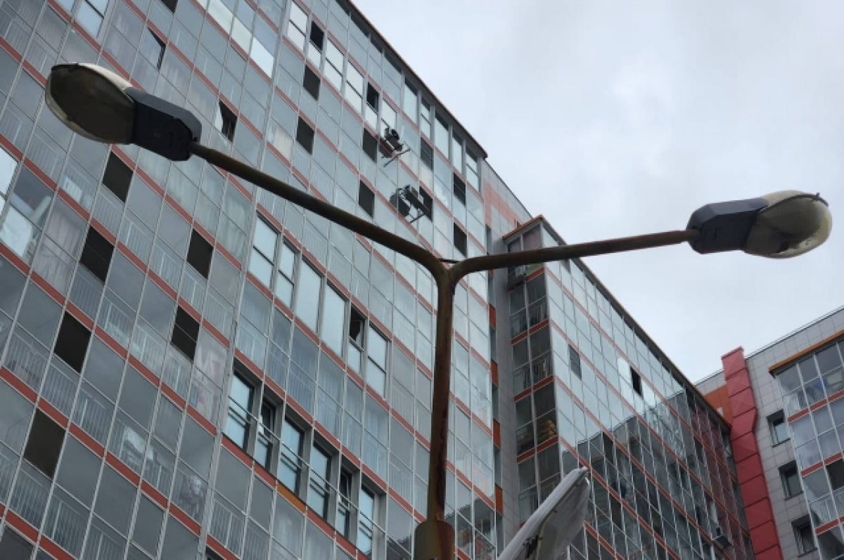    В Красноярке жильцы улицы Борисова добились установки нового освещения